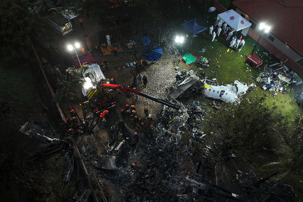 | Photo: AP : Bodies Of All 62 Passengers Found